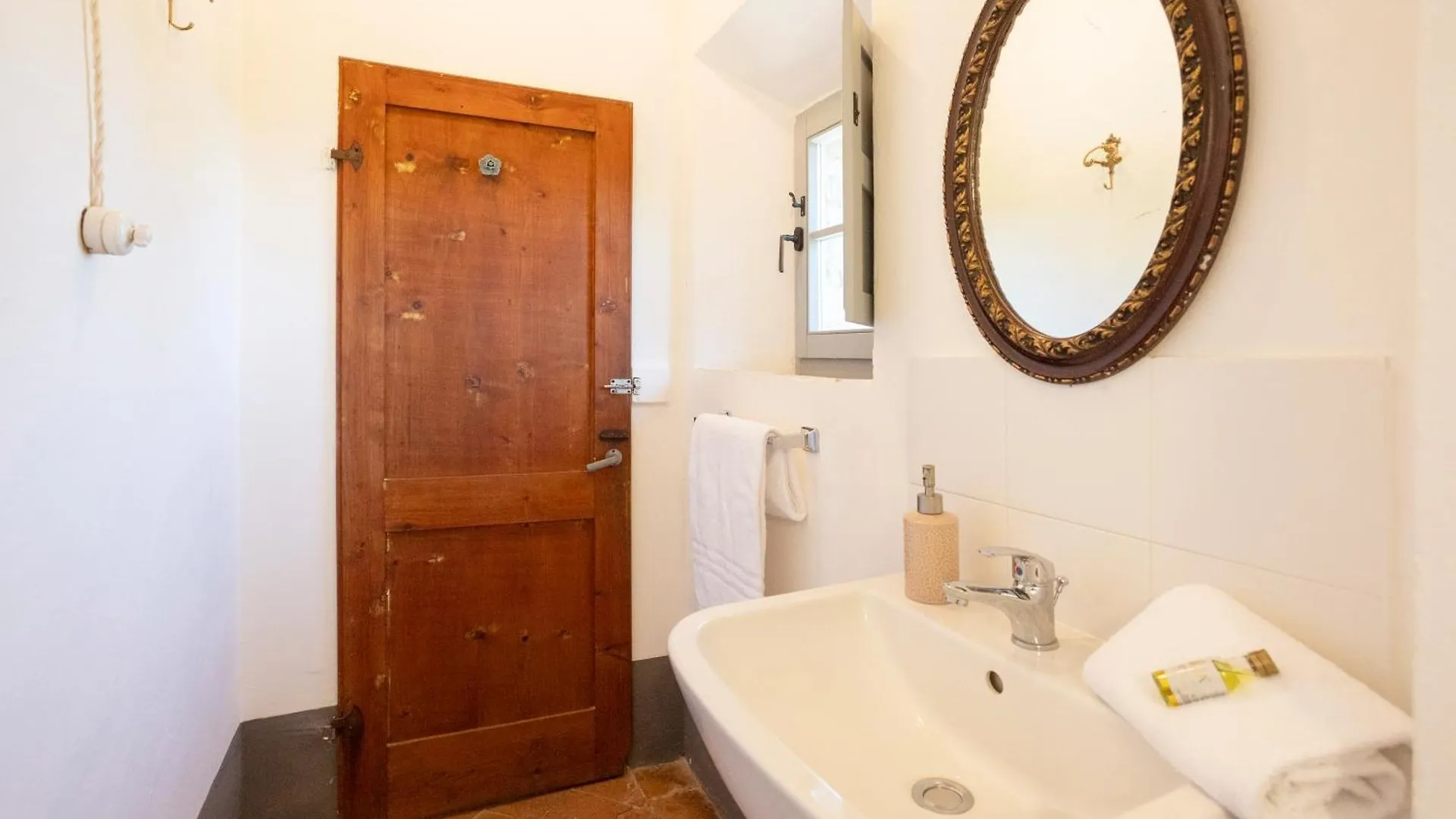 Borgo Villa Certano - Case Vacanza In Toscana 0*, Siena